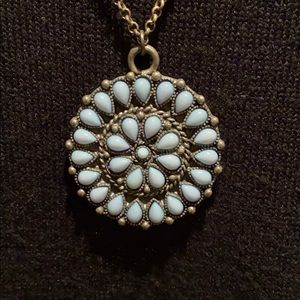 Blue Stone Round Necklace